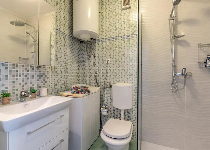 Noemi Luxury Lejlighed Solin