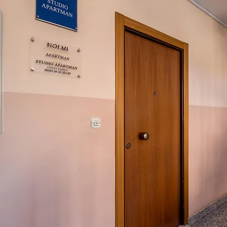 Noemi Luxury Σολίν