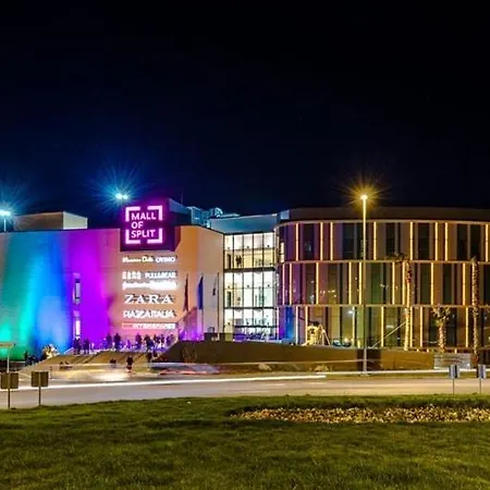 Apartment Noemi Luxury Solin